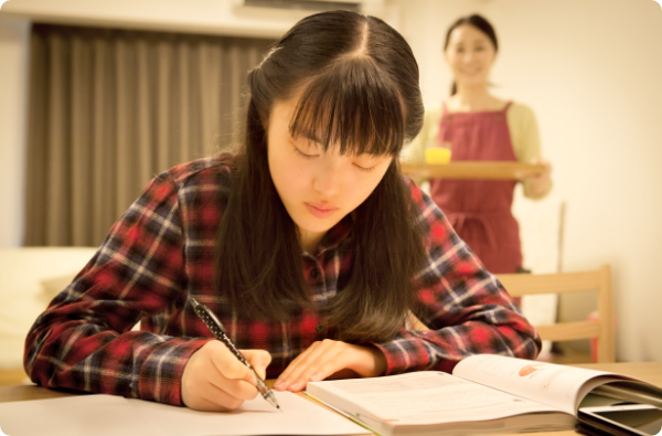 塾の行き帰りの心配や送迎の負担がありません